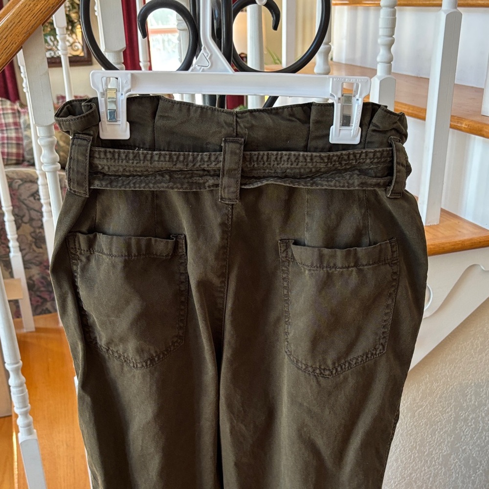 Maurices Khaki‎ Green Tie-Waist Pants 💚🤎💚Women’s Size 2 - Picture 3 of 8